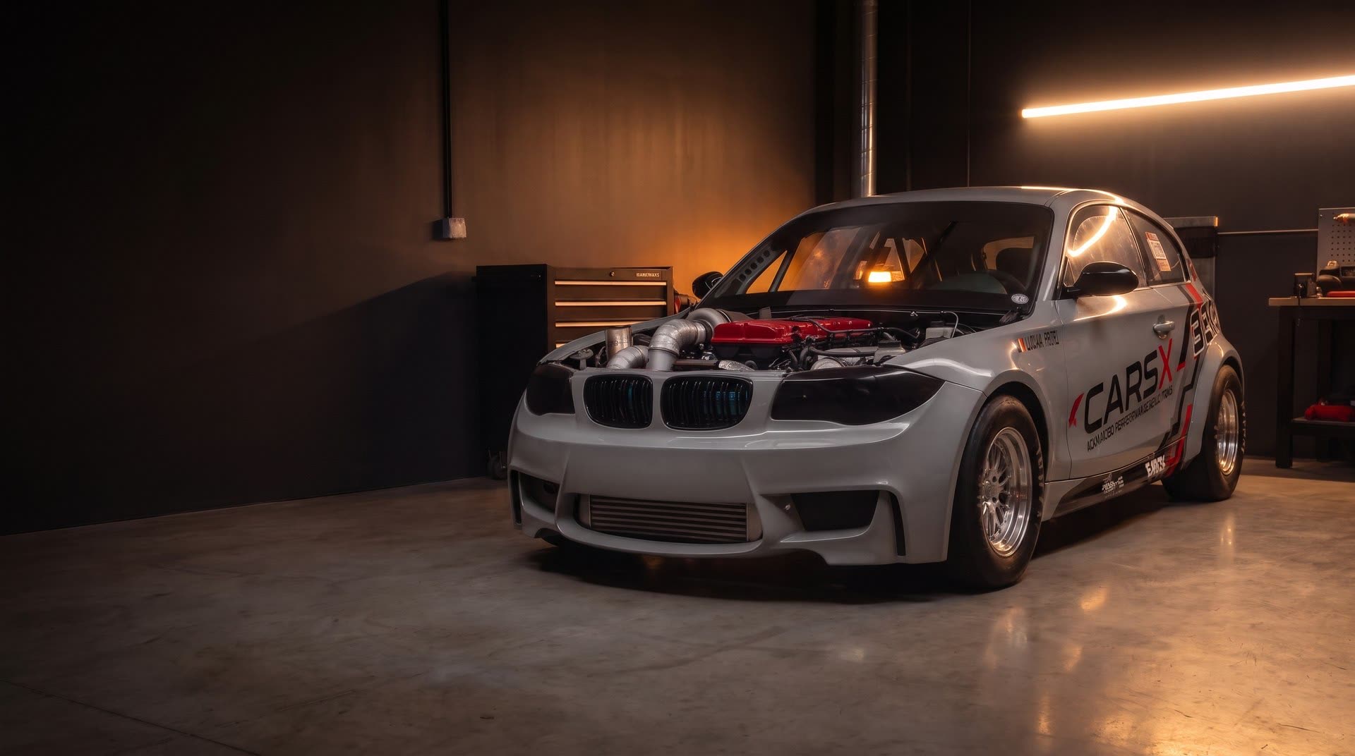 E81 #999 al CarsX în atelier